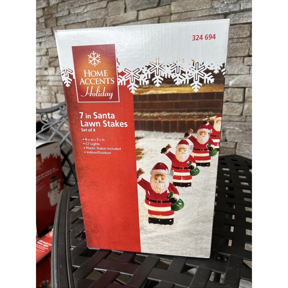 Home Accents‎ Holiday 7 Inch Santa Lawn Stakes Set 4